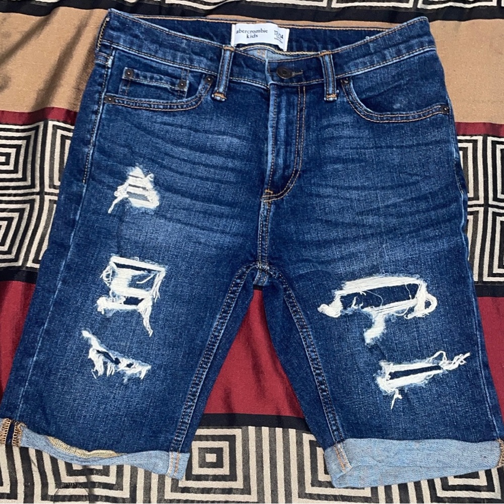 Abercrombie Jean shorts for boys 13/14
